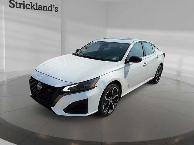 2023 NISSAN ALTIMA SR CVT in Cars & Trucks in Stratford