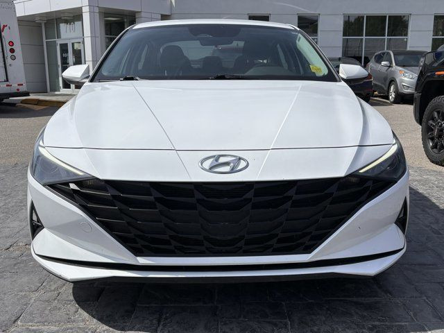 2022 Hyundai Elantra Preferred | No Accidents | Apple CarPlay in Cars & Trucks in Calgary - Image 2