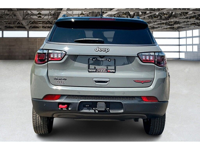 2022 Jeep Compass Trailhawk | Panoroof | Alpine | Tow Pkg | 4X4 in Cars & Trucks in Mississauga / Peel Region - Image 4
