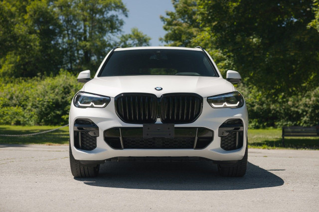 2022 BMW X5 in Cars & Trucks in Delta/Surrey/Langley - Image 3