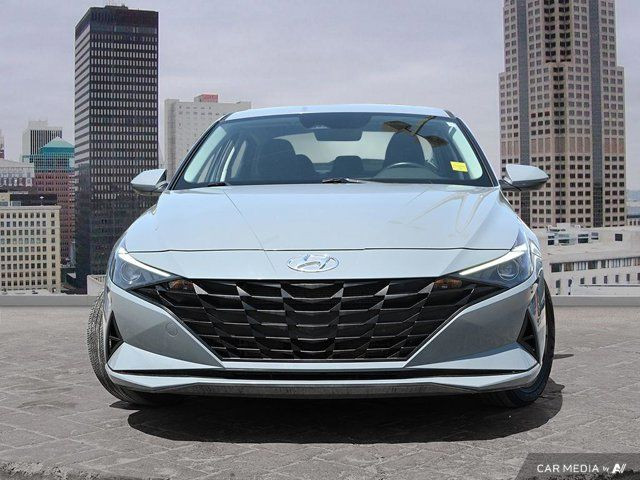2022 Hyundai Elantra Hybrid Preferred | No Accidents | BlueLink in Cars & Trucks in Calgary - Image 2