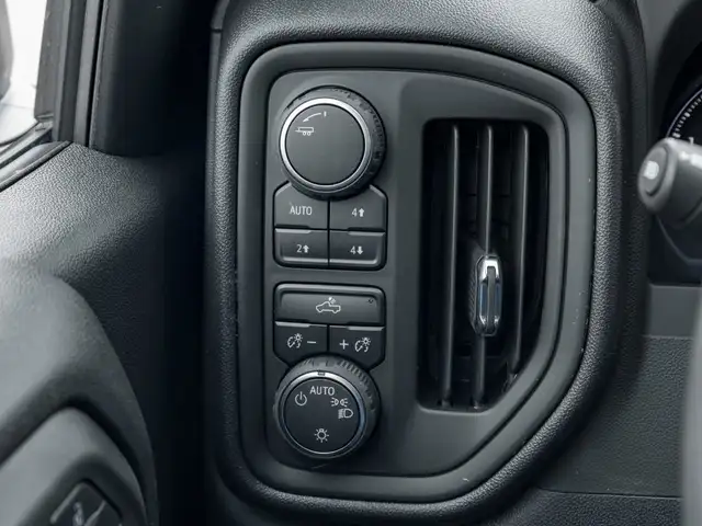 2025 Chevrolet Silverado 1500 Custom Trail Boss in Cars & Trucks in Mississauga / Peel Region - Image 16