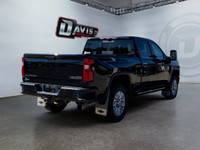 Looking for a powerful and feature-packed pickup truck? Look no further than this 2021 Chevrolet Sil... (image 4)