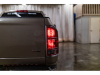**ONE OWNER - MECHANICALLY CERTIFIED** 222,311 KM This 2004 Dodge Ram 3500 4x2 Quad Cab SLT is power... (image 7)