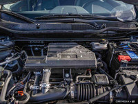 Wheels: 18 Aluminum-Alloy Valet Function Trunk/Hatch Auto-Latch Trip Computer Transmission: Continuo... (image 8)