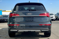 Like New Smoke Free Well Equipped with Heated Steering Wheel , Active Lane Assist , Car Play , Front... (image 5)