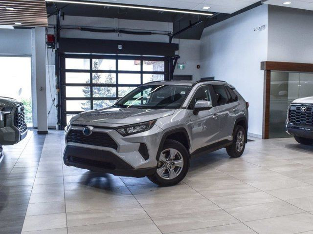 2022 Toyota Rav4 Hybrid LE in Cars & Trucks in Calgary - Image 3