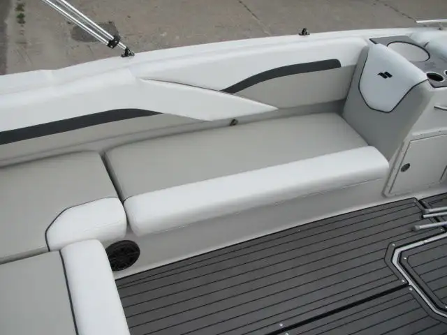2022 Starcraft SVX211 OB -175HP-SAVE $1000'S OVER NEW-FINANCING in Powerboats & Motorboats in Ottawa - Image 14