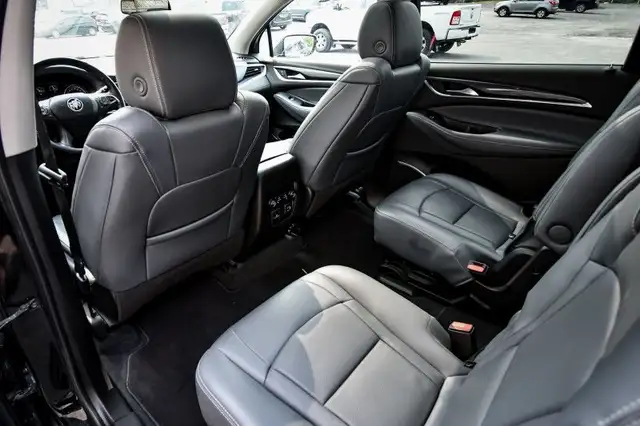 2021 Buick Enclave Premium - Cooled Seats - Leather Seats in Cars & Trucks in Ottawa - Image 33