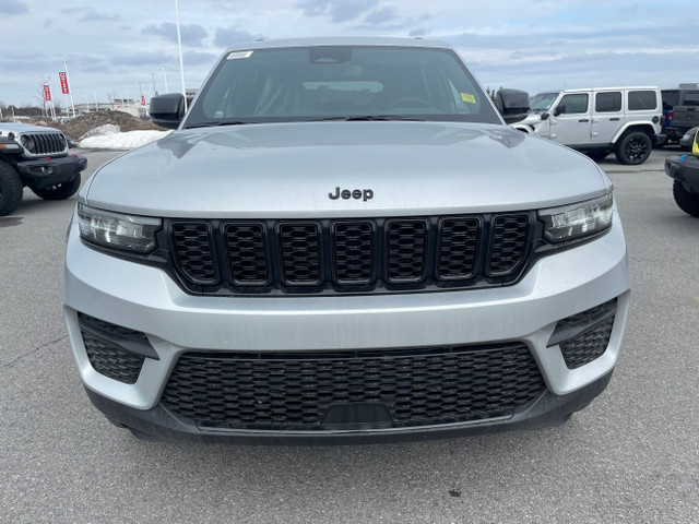 2024 Jeep Grand Cherokee ALTITUDE in Cars & Trucks in Ottawa - Image 2