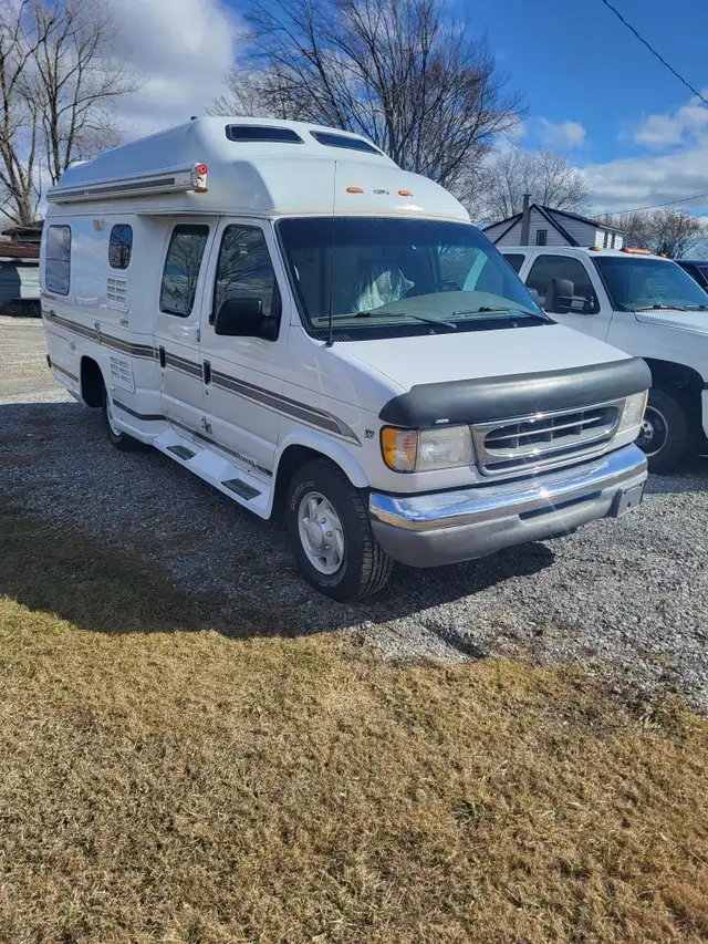2001 Ford Econoline Cargo Van62929808237699121