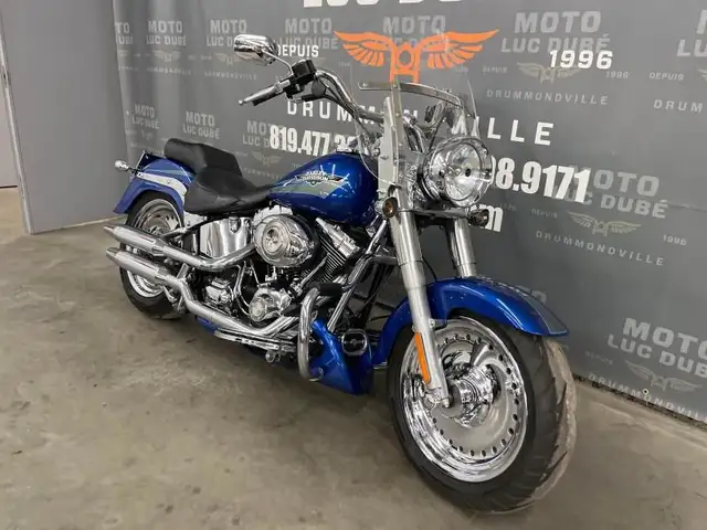 2009 Harley-Davidson FLSTF Fat Boy in Street, Cruisers & Choppers in Drummondville - Image 3