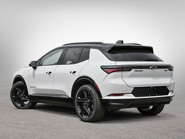 2025 Chevrolet Equinox EV 2RS in Cars & Trucks in City of Montréal - Image 4