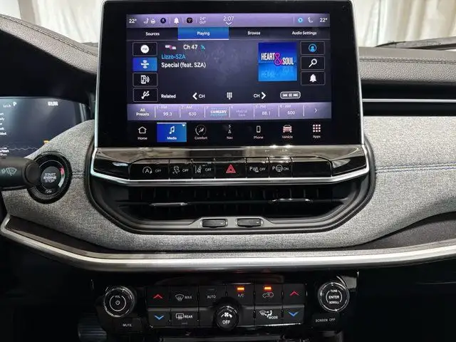 2024 Jeep Compass North | Sunroof | Apple CarPlay in Cars & Trucks in Edmonton - Image 17