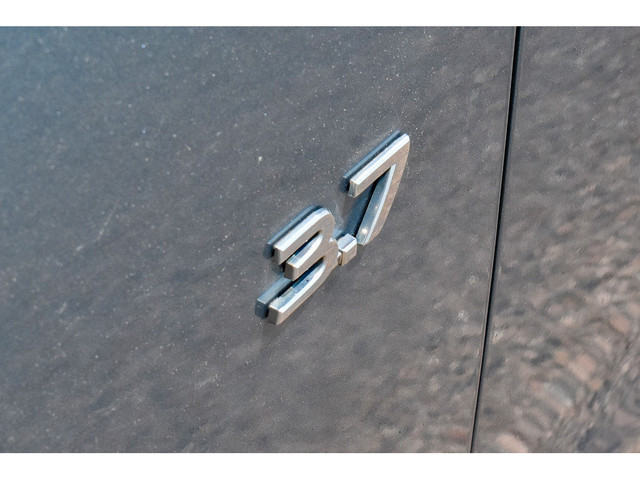 2016 Infiniti QX50 in Cars & Trucks in Pembroke - Image 4