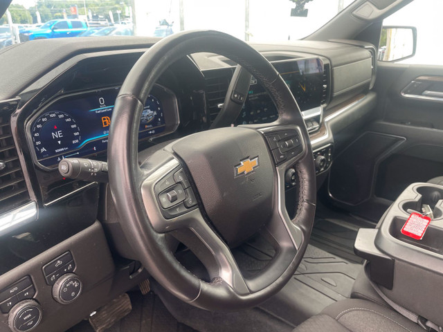 2022 Chevrolet Silverado 1500 LT CREW 4X4 *SIÈGES / VOLANT CHAUF in Cars & Trucks in Laurentides - Image 3