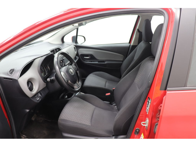 2017 Toyota Yaris LE HATCHBACK, BLUETOOTH, CRUISE, GR ELECTRIQUE in Cars & Trucks in Longueuil / South Shore - Image 2