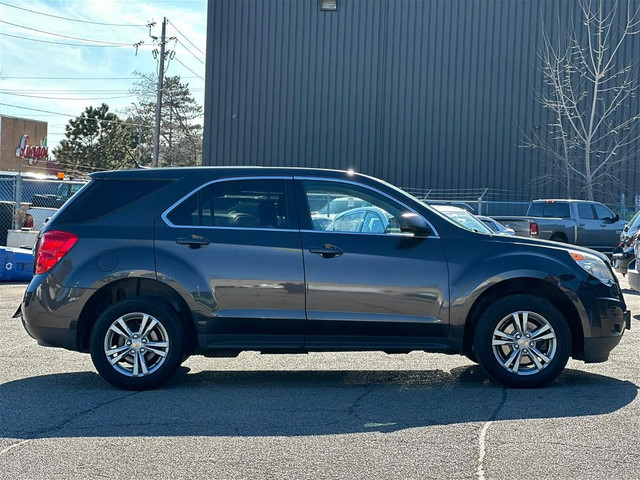 2013 Chevrolet Equinox LS in Cars & Trucks in Hamilton - Image 4