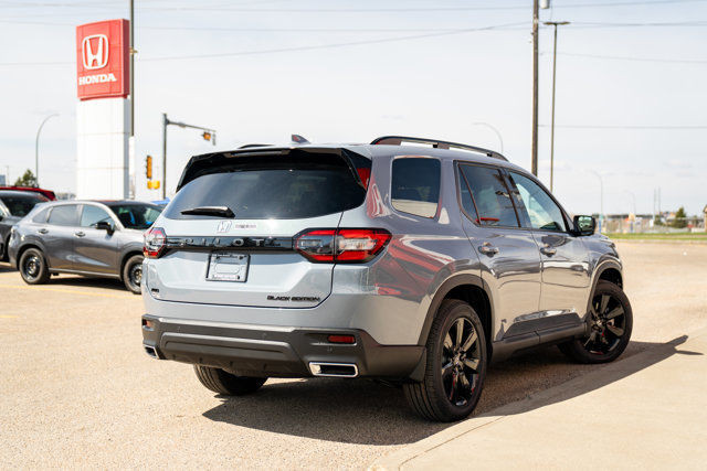 2025 Honda Pilot Black Edition in Cars & Trucks in Edmonton - Image 2