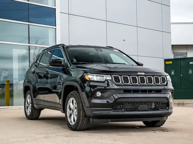 2025 Jeep Compass North in Cars & Trucks in Barrie - Image 12