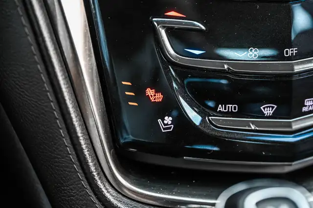 2018 Cadillac CTS Sedan Luxury AWD*Cuir*Bluetooth*Toit Ouvrant F in Cars & Trucks in City of Montréal - Image 18