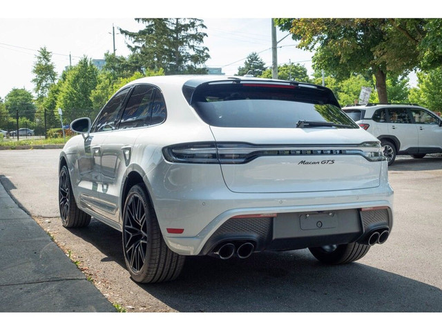 2022 Porsche Macan in Cars & Trucks in Markham / York Region - Image 4