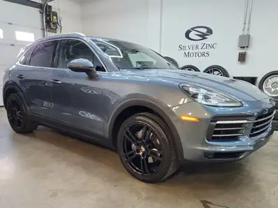 **Head Up Display, Power Sunshade, 4Zone Climate Control, Porsche Crest Head Rest, Bose Sound System...