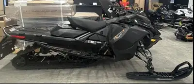 2025 Ski-Doo Backcountry™ Adrenaline® 600R E-TEC 146 ES Powder 2.0_Black- 94 B/W ALL CREDIT ACCEPTED...