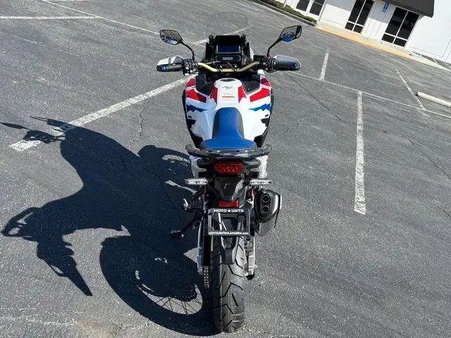 2025 HONDA AFRICA TWIN ADVENTURE SPORTS ES DCT-WHITE! in Street, Cruisers & Choppers in Winnipeg - Image 10
