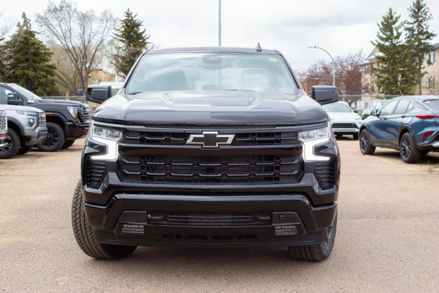 2025 Chevrolet Silverado 1500 Crew RST 4WD in Cars & Trucks in Edmonton - Image 3