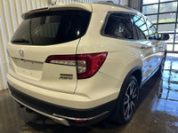 Welcome Ontario customers! All our vehicles are Ontario safety check/e-tested. We offer financing ad... (image 4)