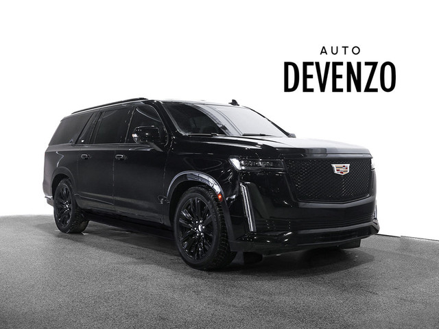 2024 Cadillac Escalade ESV ESV 4WD Sport Platinum Diesel Duramax in Cars & Trucks in Laval / North Shore