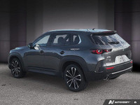 Le Mazda CX-50 GT 2024 incarne l'équilibre parfait entre raffinement urbain et robustesse tout-terra... (image 4)