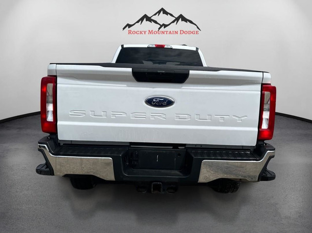 2023 FORD F350 XLT SUPER DUTY DIESEL CREW CAB in Cars & Trucks in Red Deer - Image 4