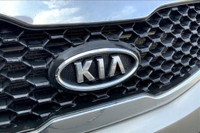 3.5 L 6 Cyl Engine Vehicle Options: Leather Interior, Sunroof, Rear Back Up Camera, Heated Seats, Bl... (image 7)