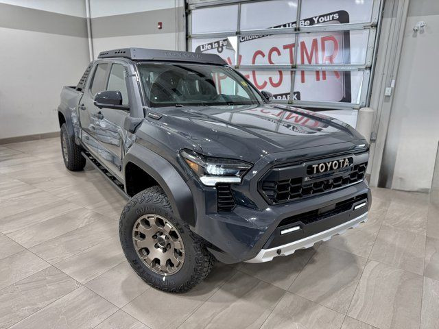 2025 Toyota Tacoma Hybrid Trailhunter 4WD | HUD in Cars & Trucks in Edmonton - Image 2