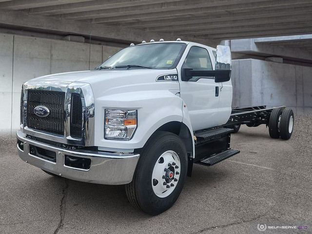 2024 Ford F650 SUPER CAB DOCK HGT in Cars & Trucks in Kamloops