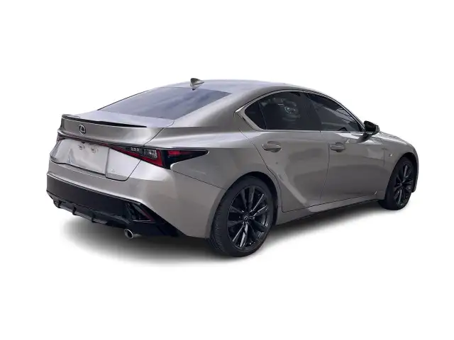 2023 Lexus IS IS 300 in Cars & Trucks in Laval / North Shore - Image 12