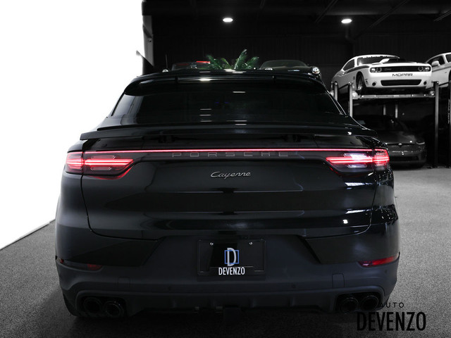 2023 Porsche Cayenne Platinum Edition E-Hybrid Coupe AWD in Cars & Trucks in Laval / North Shore - Image 4