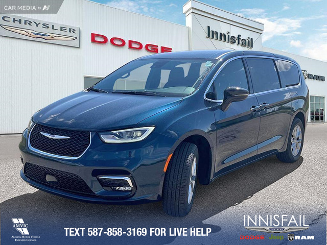 2025 Chrysler Pacifica Select in Cars & Trucks in Red Deer