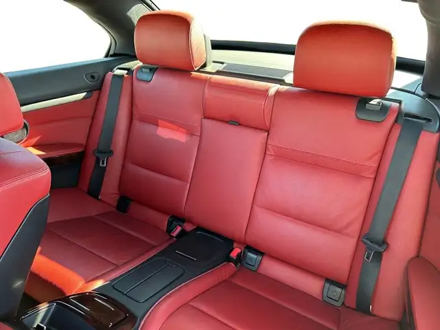 2011 BMW 3 Series Cabriolet 335i in Cars & Trucks in Calgary - Image 23