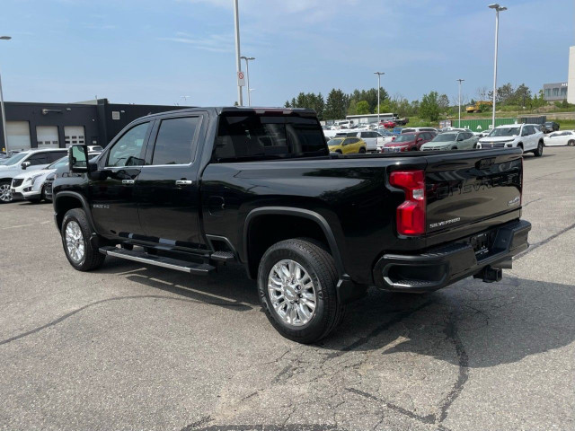 2020 Chevrolet Silverado 2500HD in Cars & Trucks in Oakville / Halton Region - Image 3