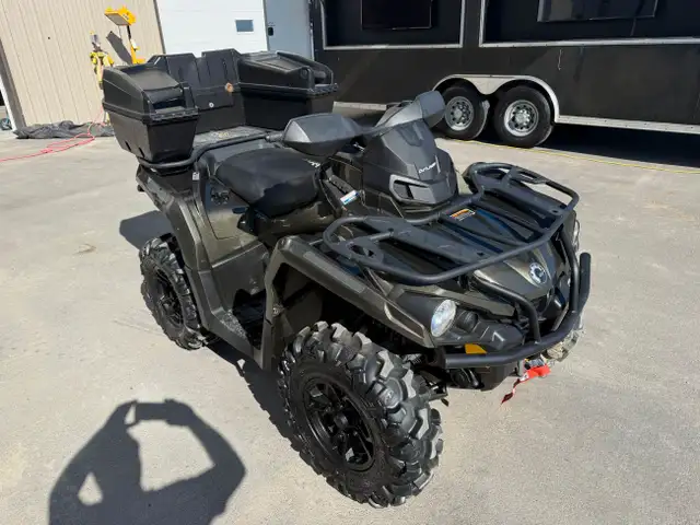 2023 Can Am OUTLANDER XT 570 V-Twin EFI  in ATVs in St. Albert - Image 3