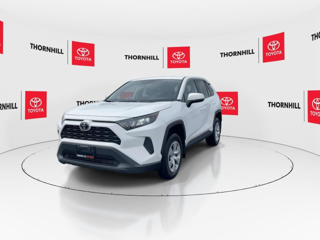 2022 Toyota RAV4 LE NEW ALIGNMENT,NEW OIL CHANGE,1 OWNER in Cars & Trucks in City of Toronto - Image 4