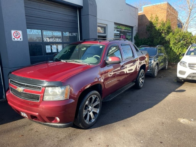  2009 Chevrolet Avalanche 2WD LT, LEATHER, DENALI RIMS, RUNS FAN in Cars & Trucks in St. Catharines