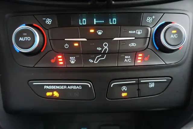 2018 Ford Escape in Cars & Trucks in Oakville / Halton Region - Image 22