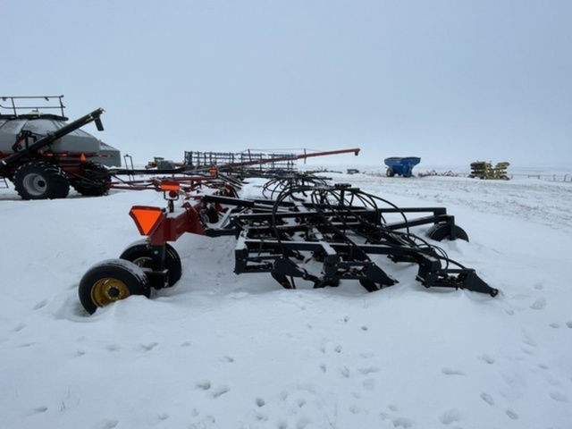 2011 Case IH Precision Hoe 800 70' in Farming Equipment in Swift Current - Image 3