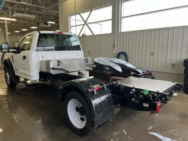 2019 Ford F-550 XL cabine simple 2RM 169 po DCE de 84 po Ford Su in Cars & Trucks in Longueuil / South Shore - Image 7