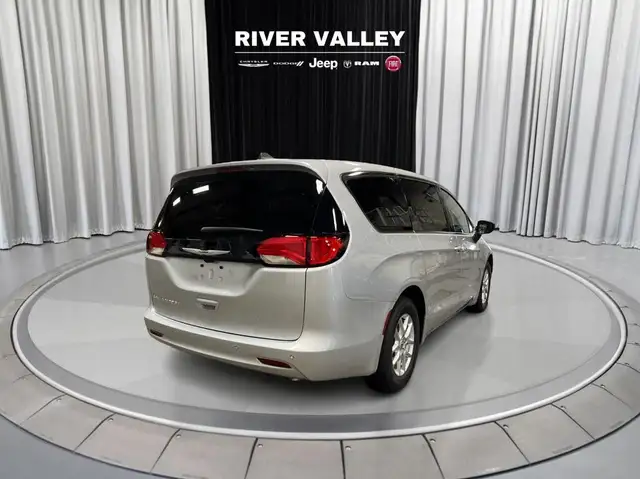 2024 Chrysler Grand Caravan in Cars & Trucks in Strathcona County - Image 8