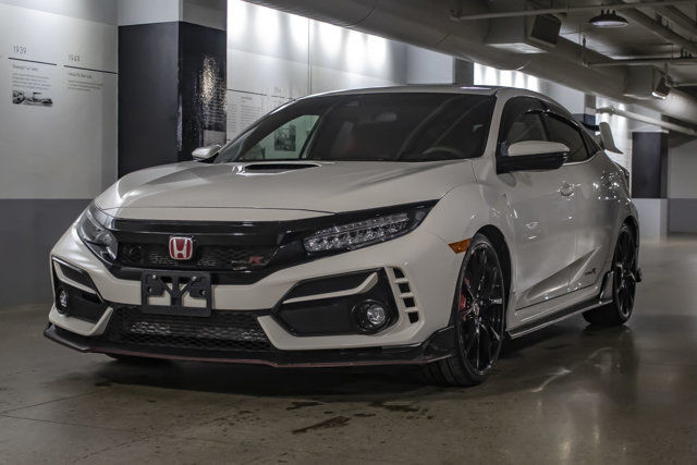 2020 Honda Civic Type R HATCHBACK TYPE-R in Cars & Trucks in Edmonton - Image 4